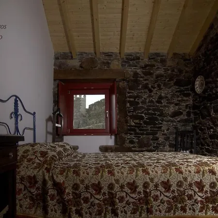 Palheiro Do Castelo - Patio Gasthuis Sabugal