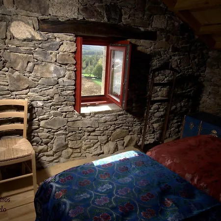 Gasthuis Palheiro Do Castelo - Patio Sabugal