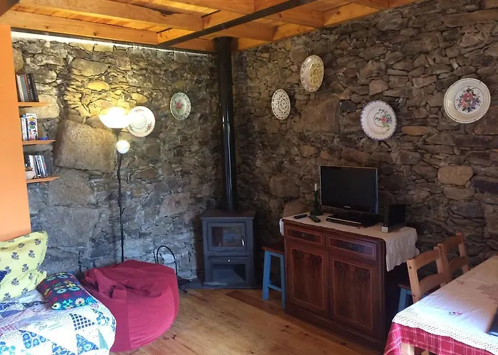 Penzion Palheiro Do Castelo - Patio Sabugal